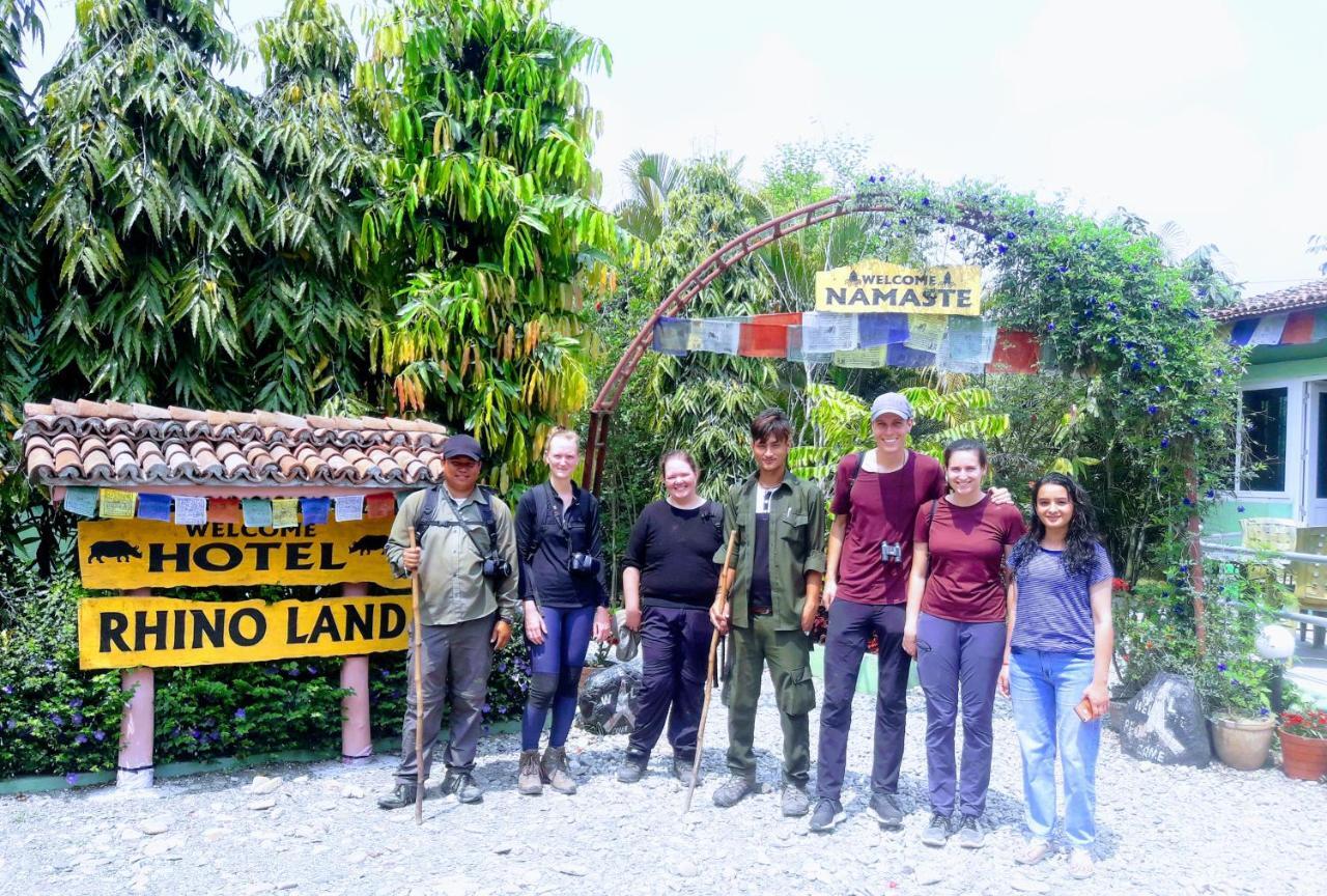 Hotel Rhino Land, Sauraha Exterior photo